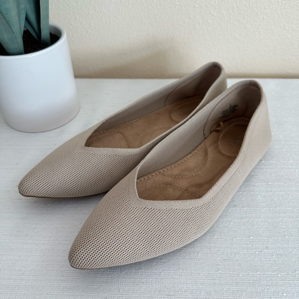 Old Navy Bare Necessity Knit Pointed Toe Ballet Flats Woman’s 9